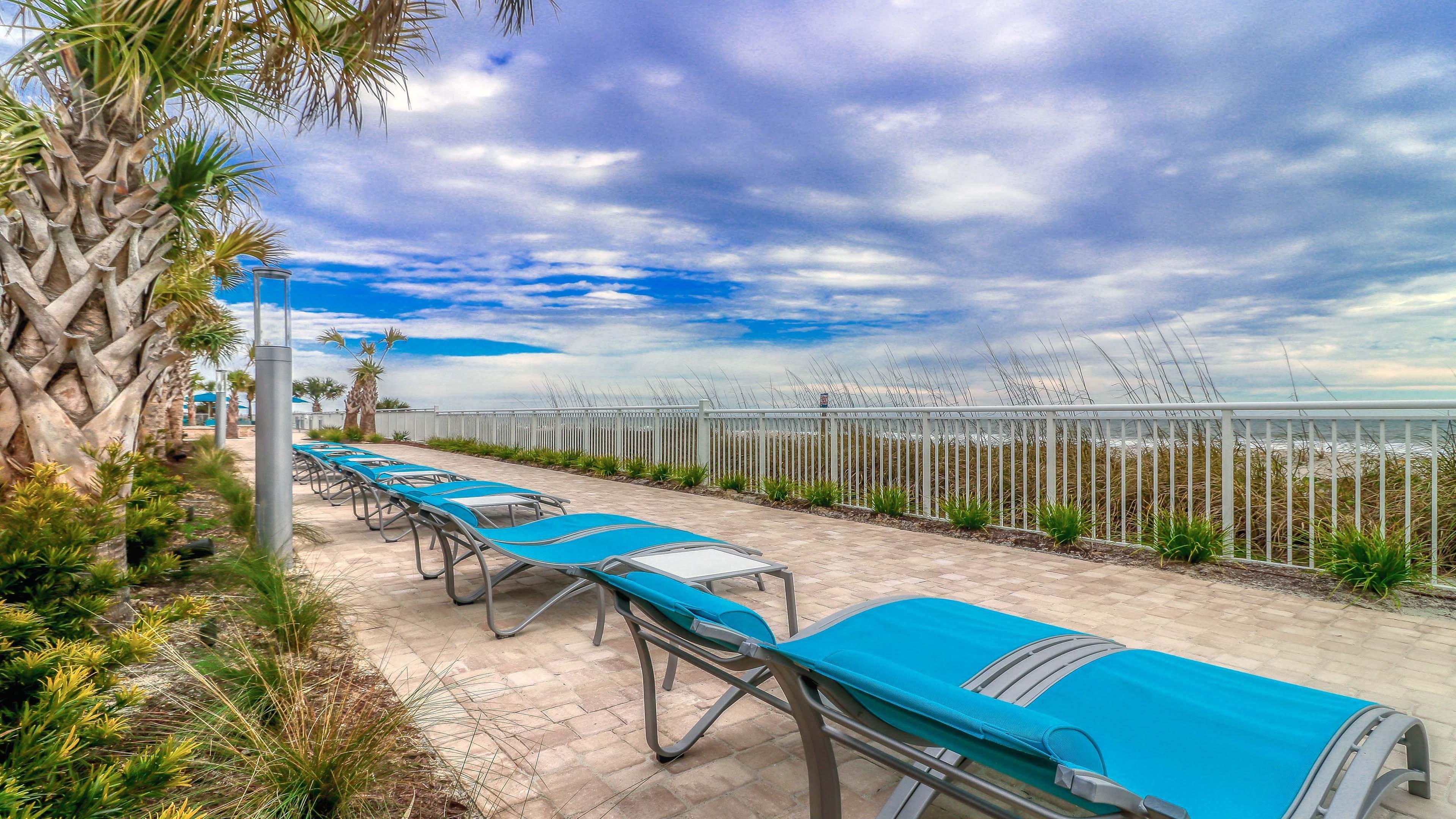 Holiday Inn Resort Oceanfront At Surfside Beach By Ihg Экстерьер фото