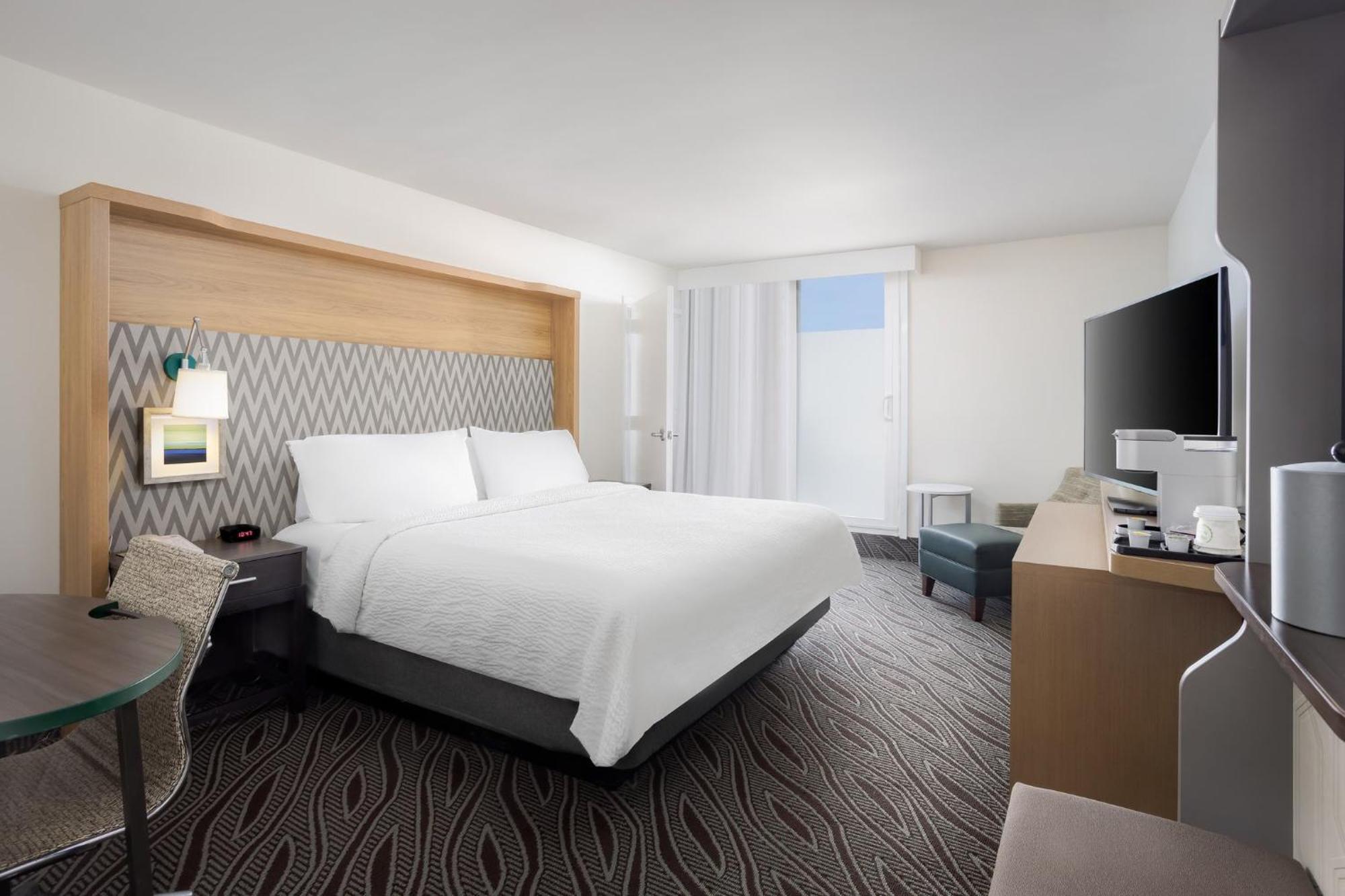 Holiday Inn Resort Oceanfront At Surfside Beach By Ihg Экстерьер фото