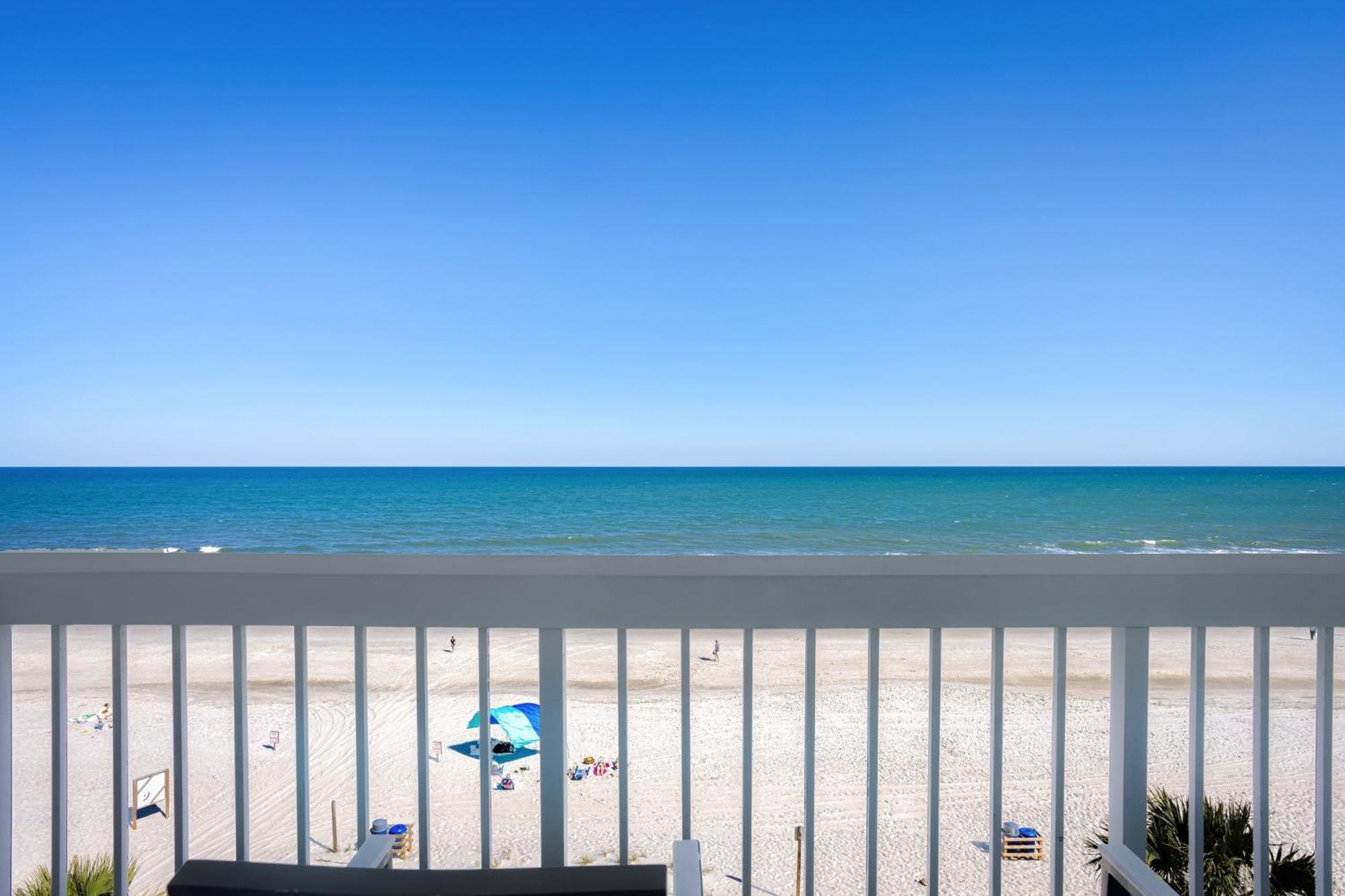 Holiday Inn Resort Oceanfront At Surfside Beach By Ihg Экстерьер фото